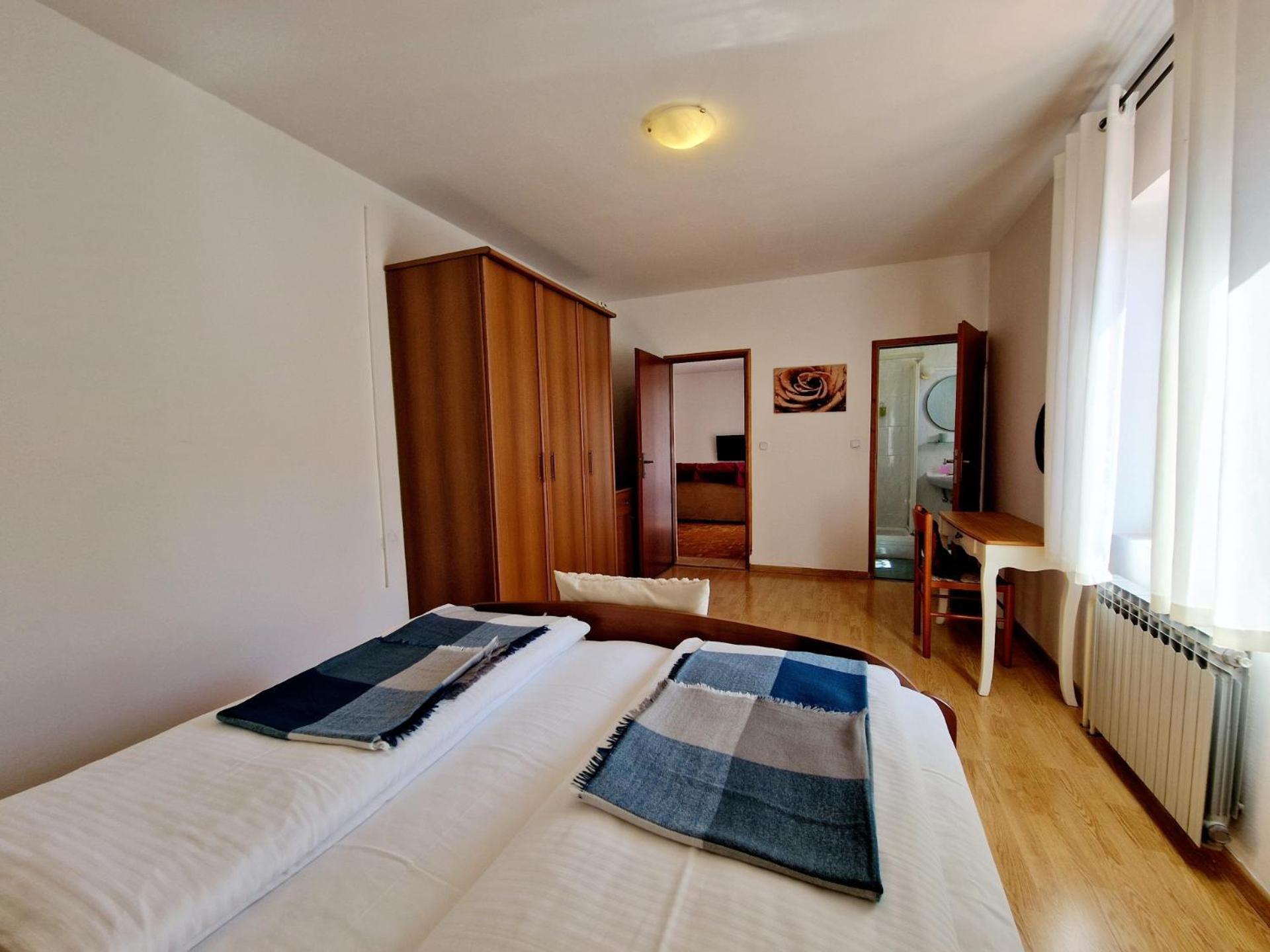 Aleksandar Apartment *